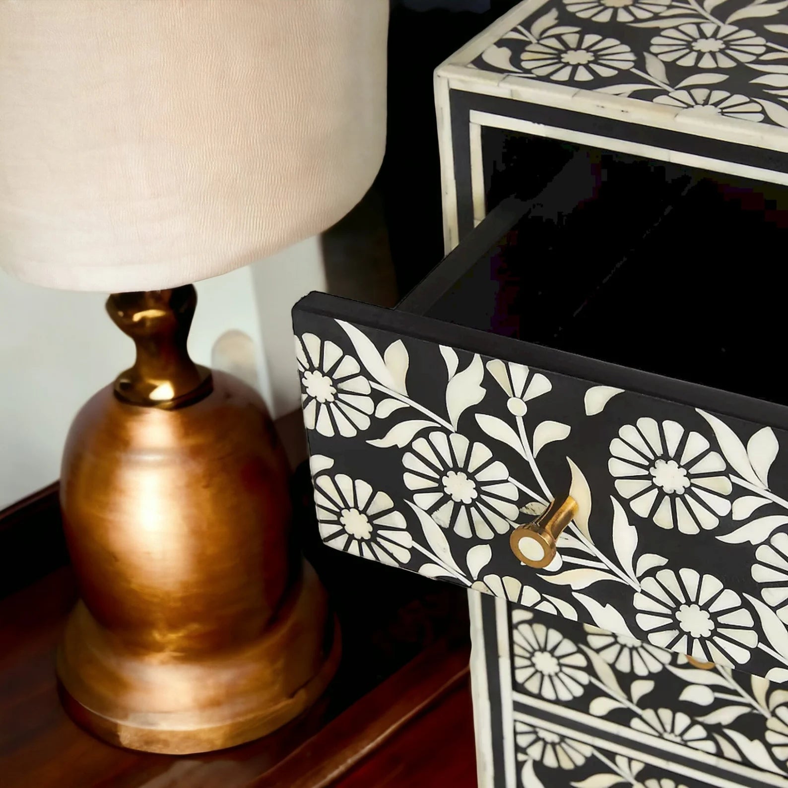 Bone Flora Inlay 3 Drawers Chest of Drawers, Bone Inlay Drawers Dresser, Bone Inlay Chest of Drawers, Bone Inlay Furniture Sideboard Floral