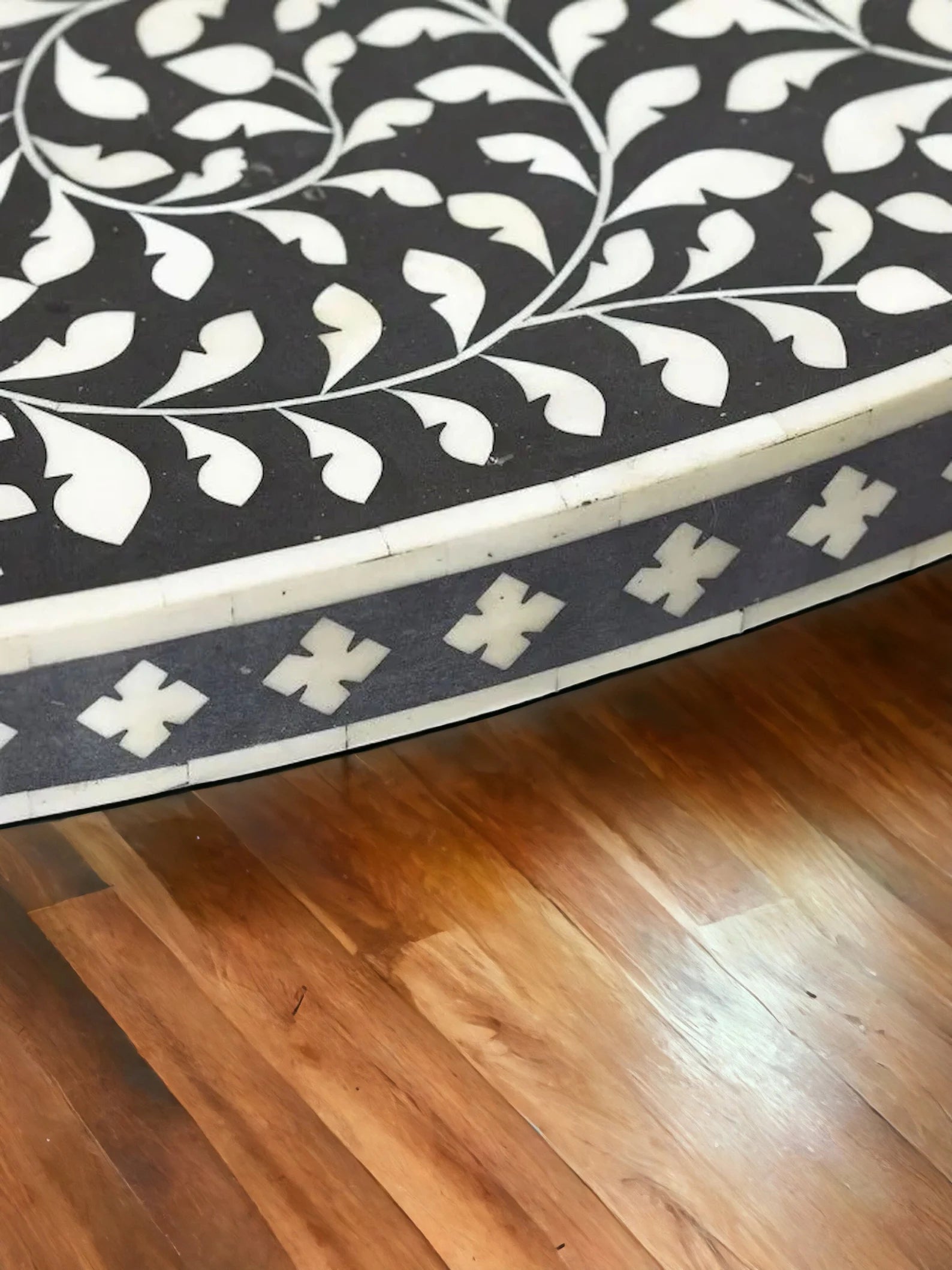 Handmade Bone Inlay Floral Design Dining Table, Bone Inlay Floral Round Dining, Bone Inlay Furniture, Bone Inlay Wooden Modern Dining Table